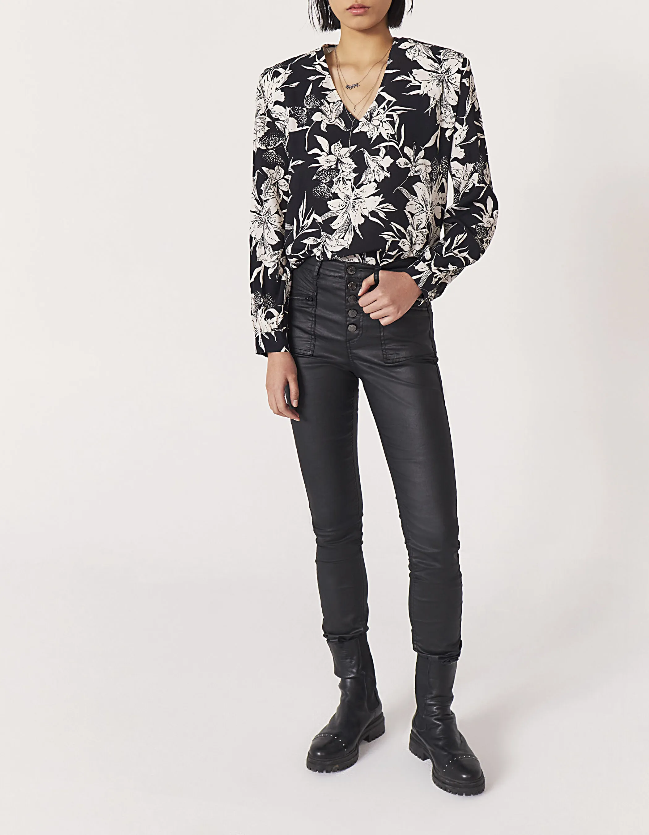 Blouse en crêpe imprimé floral noir et blanc femme