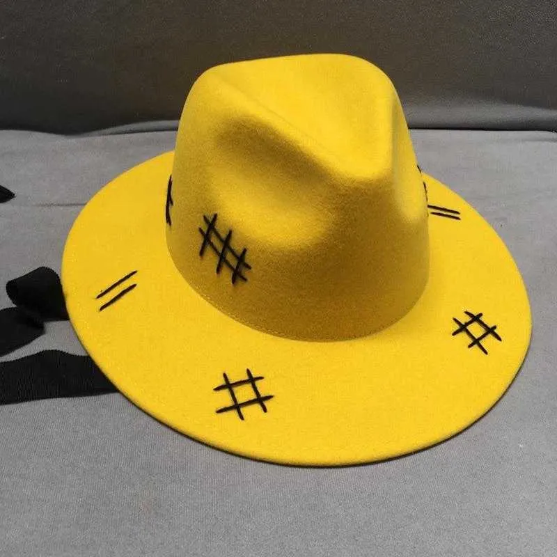 Chapeau en laine jaune