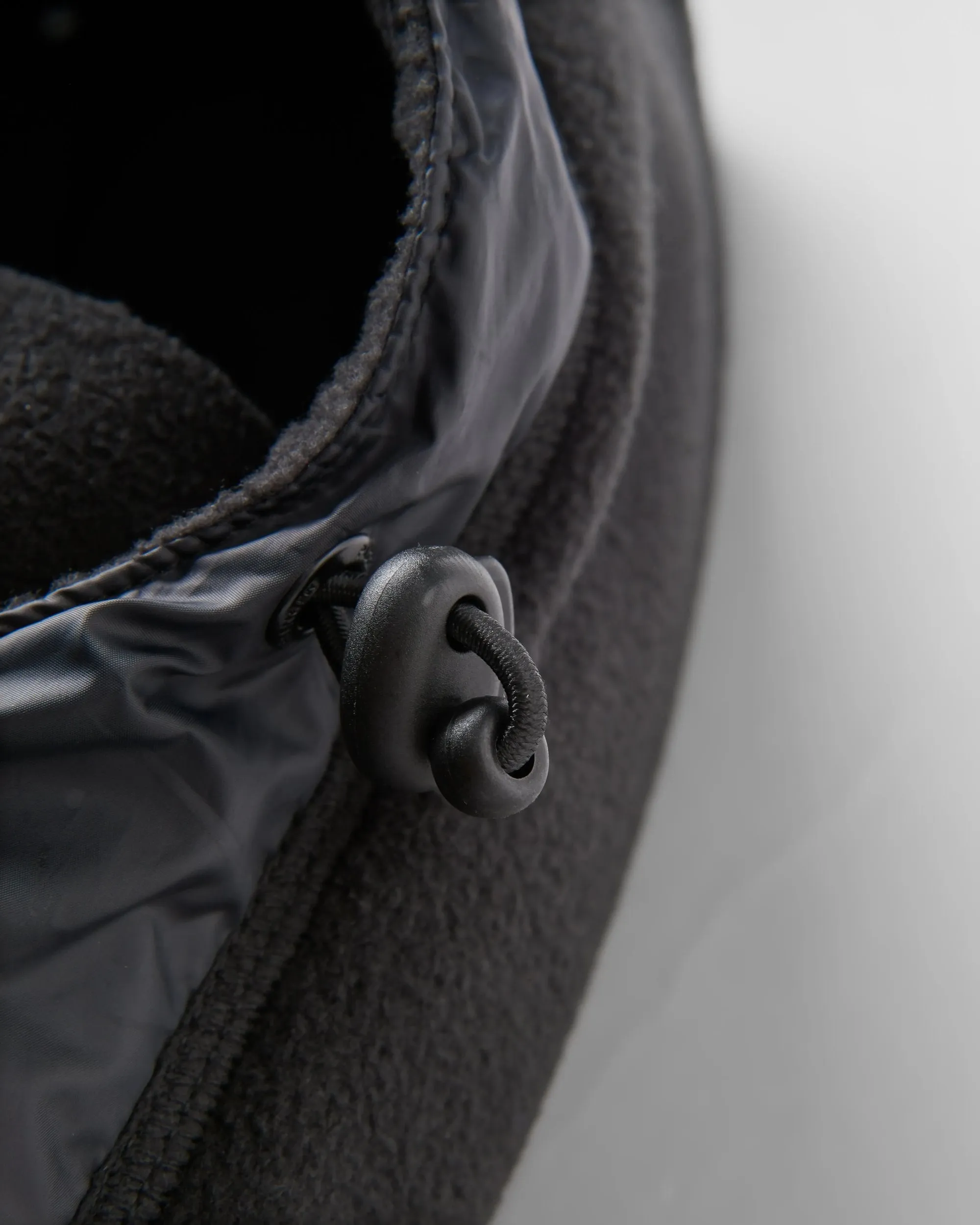 Hoodie en polaire recyclée Snow Lodge - Noir