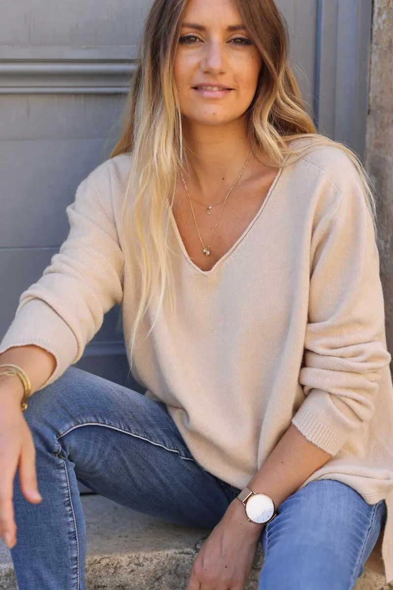 Pull basique beige col V