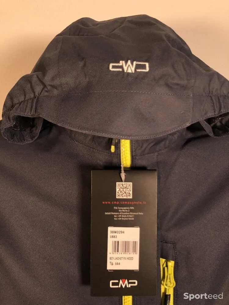 Veste de ski CMP neuf Ajouté le : 12/11/2021