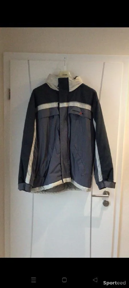 Veste de ski d'occasion Ajouté le : 30/01/2022