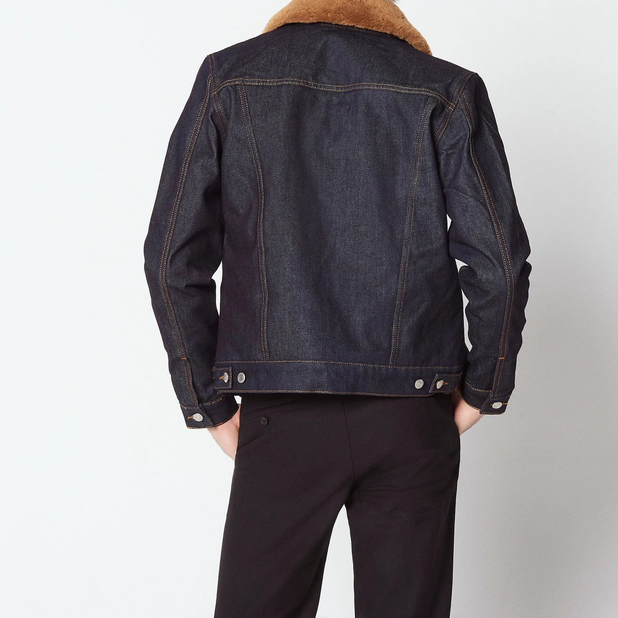 Veste en jean brut à col en mouton